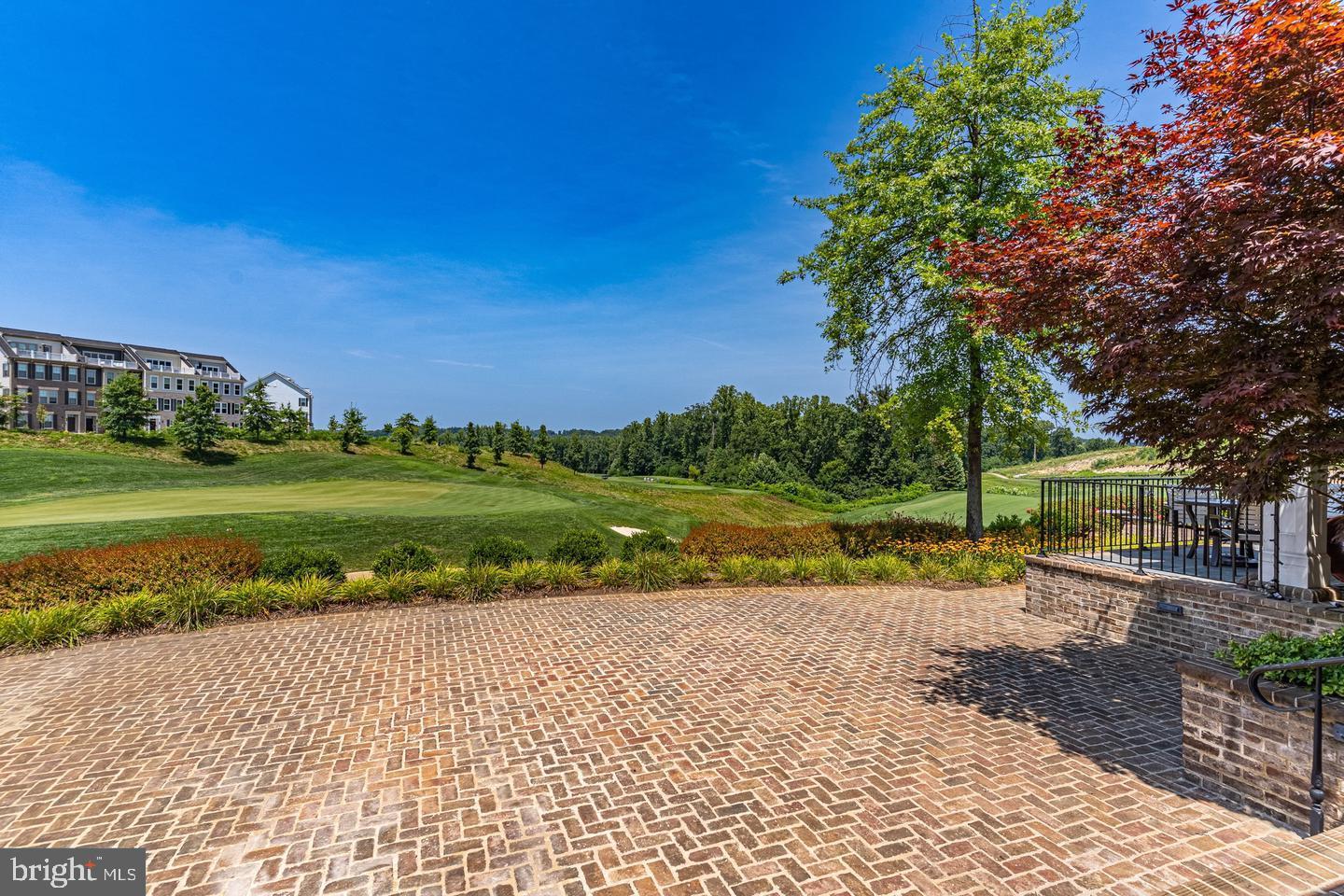1950 Greenbriar Hall ROAD