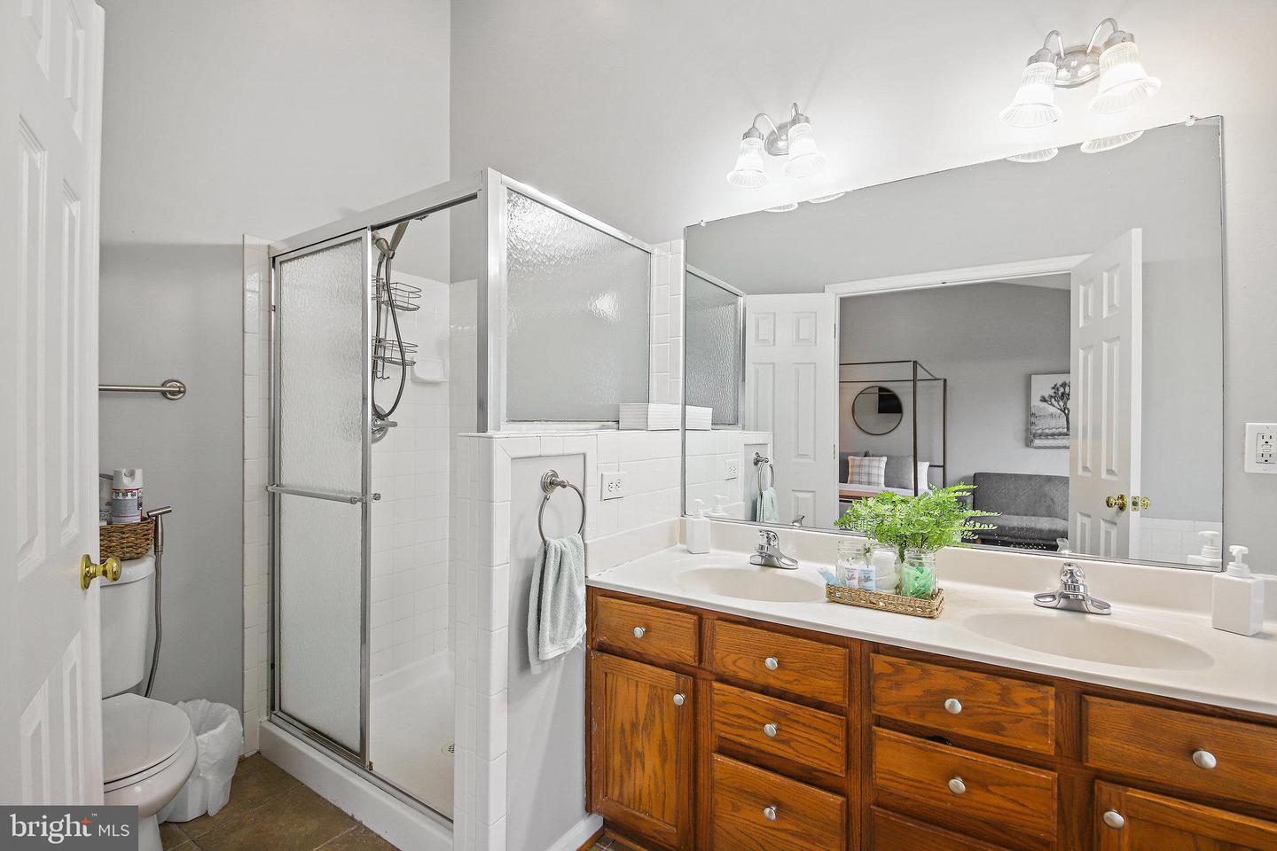 14216 Hunters Run WAY