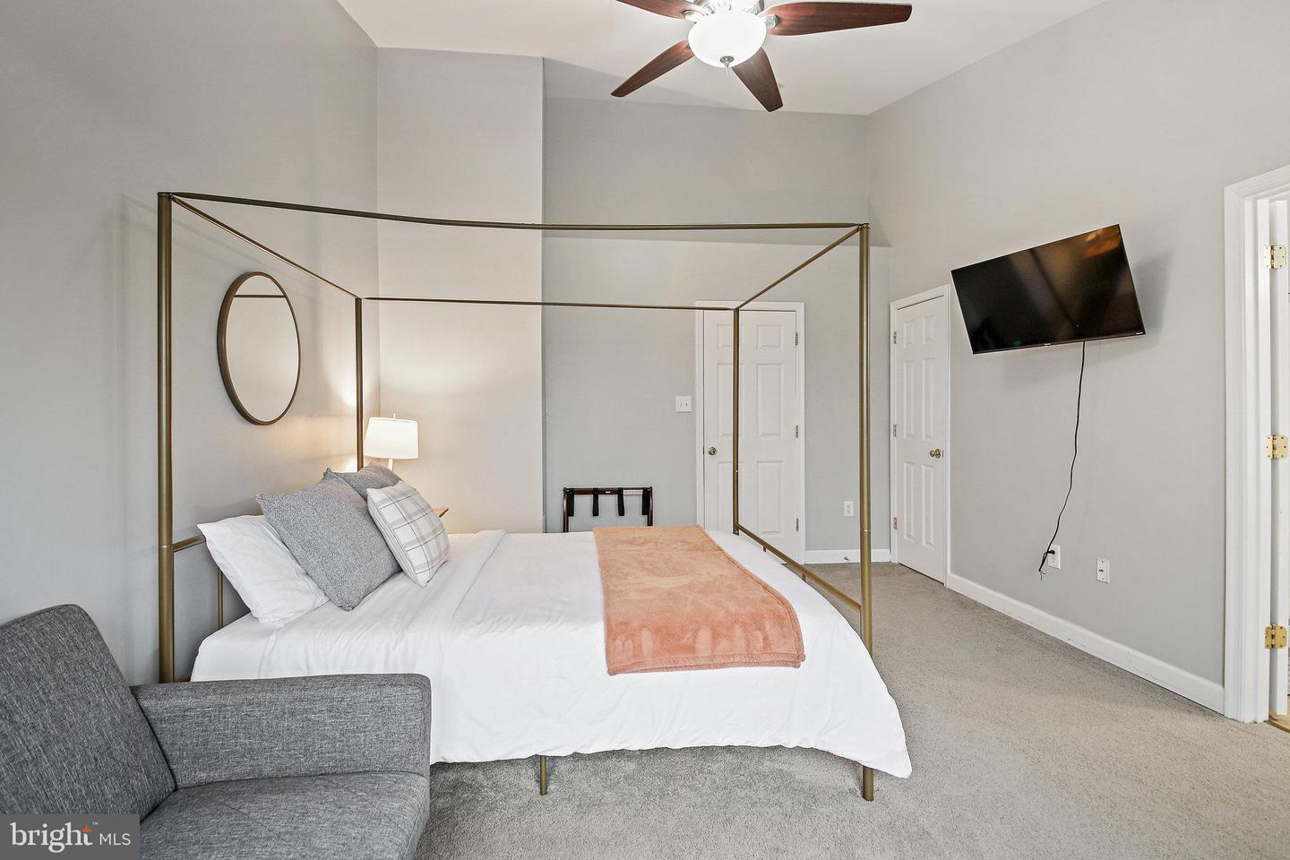 14216 Hunters Run WAY