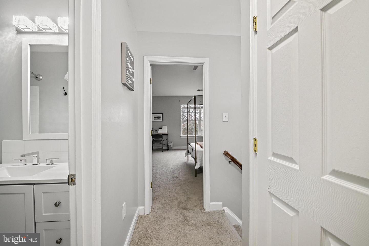 14216 Hunters Run WAY