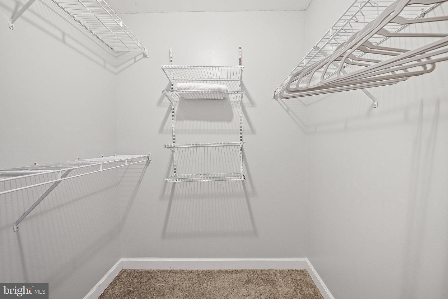 14216 Hunters Run WAY