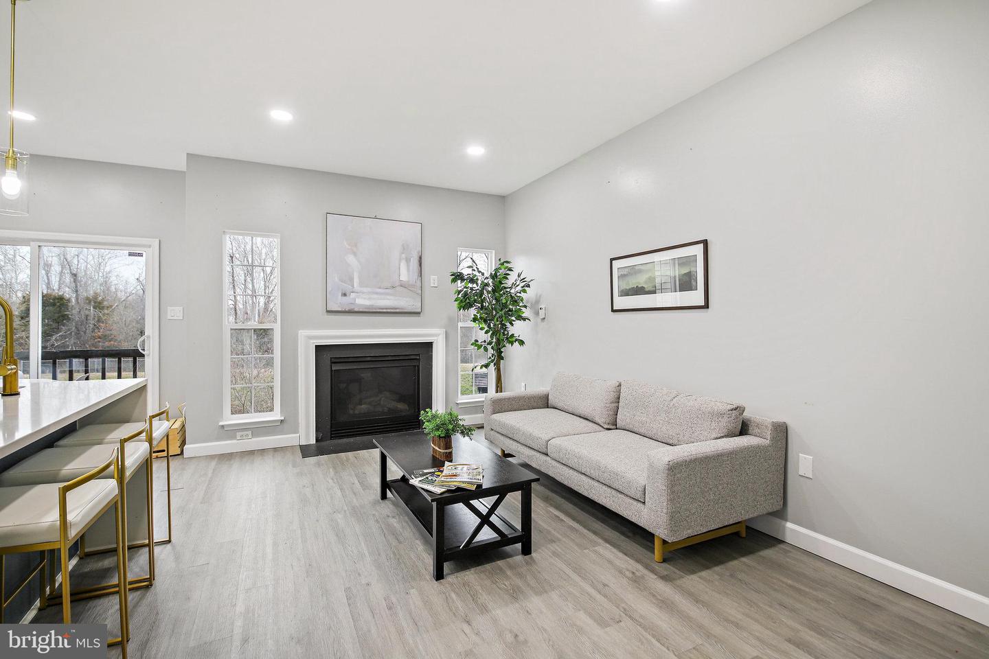14216 Hunters Run WAY