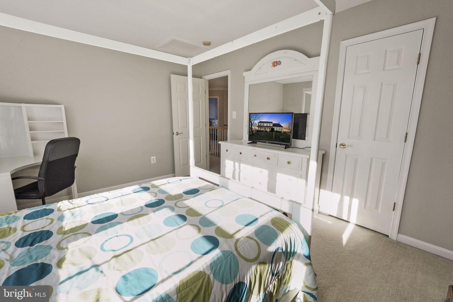 17912 Swans Creek LANE