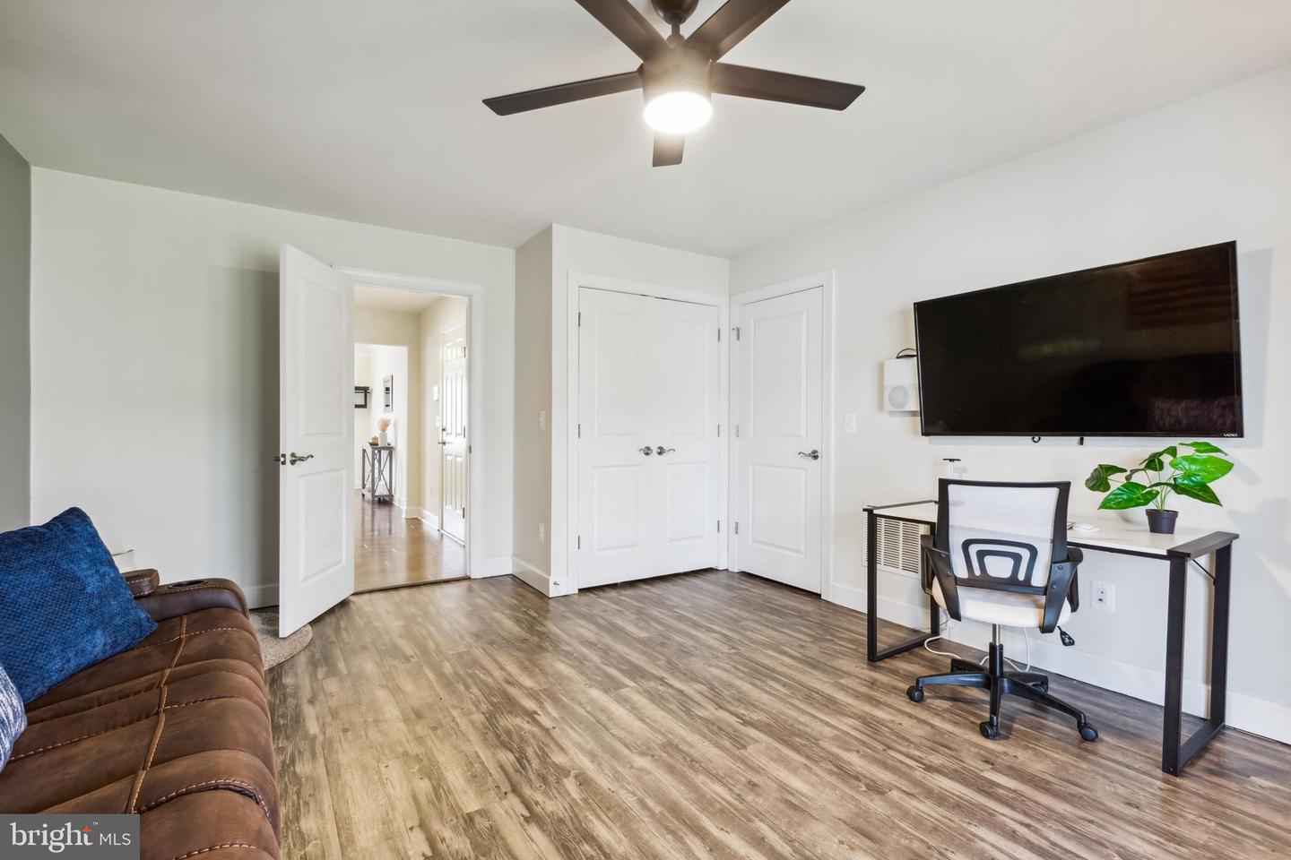 8481 Craggan LANE