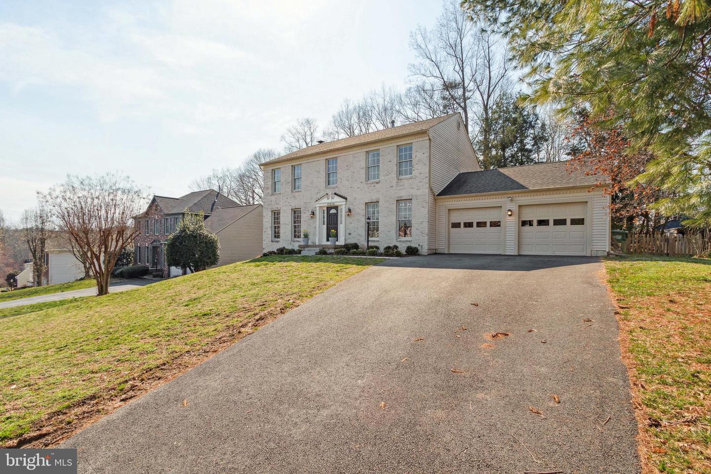 11824 Troika COURT
