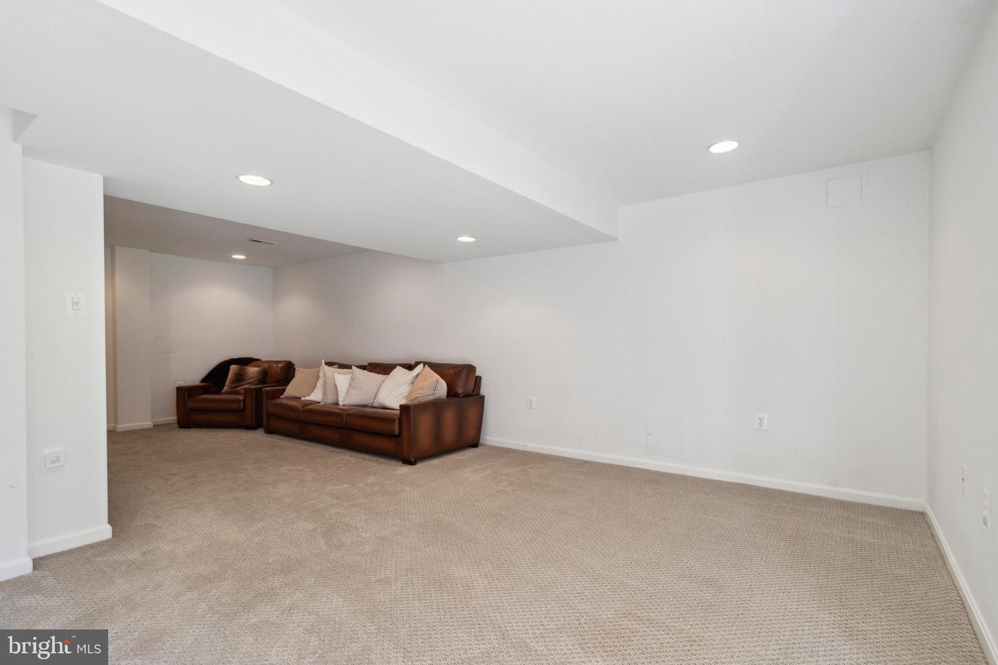 11824 Troika COURT