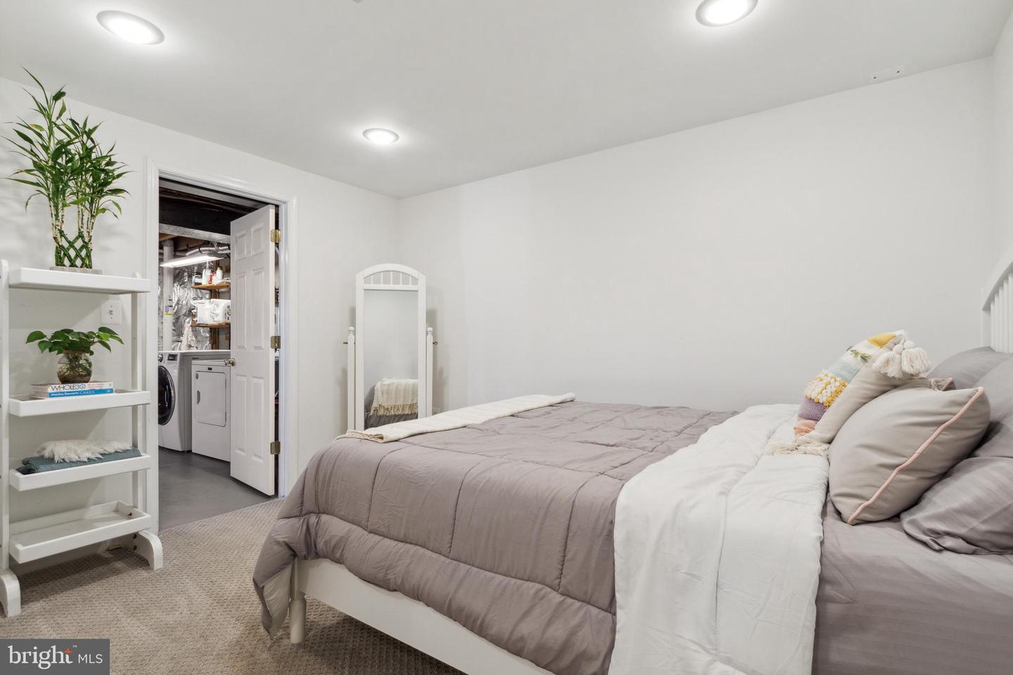 11824 Troika COURT