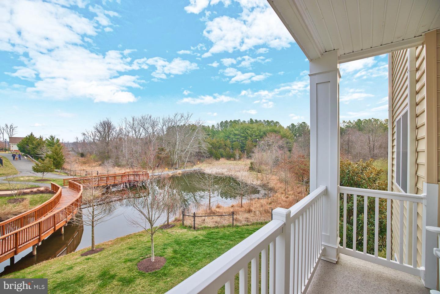 15211 Royal Crest DRIVE Unit: 204