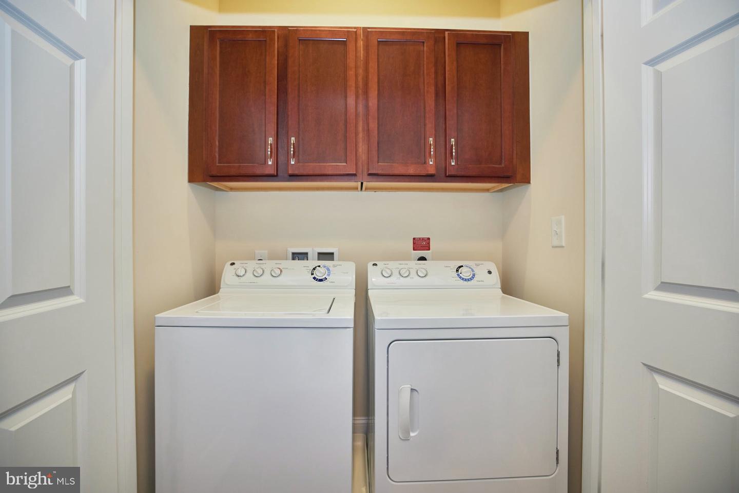 15211 Royal Crest DRIVE Unit: 204