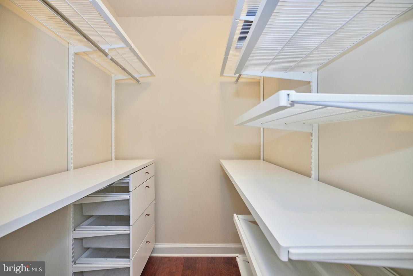 15211 Royal Crest DRIVE Unit: 204