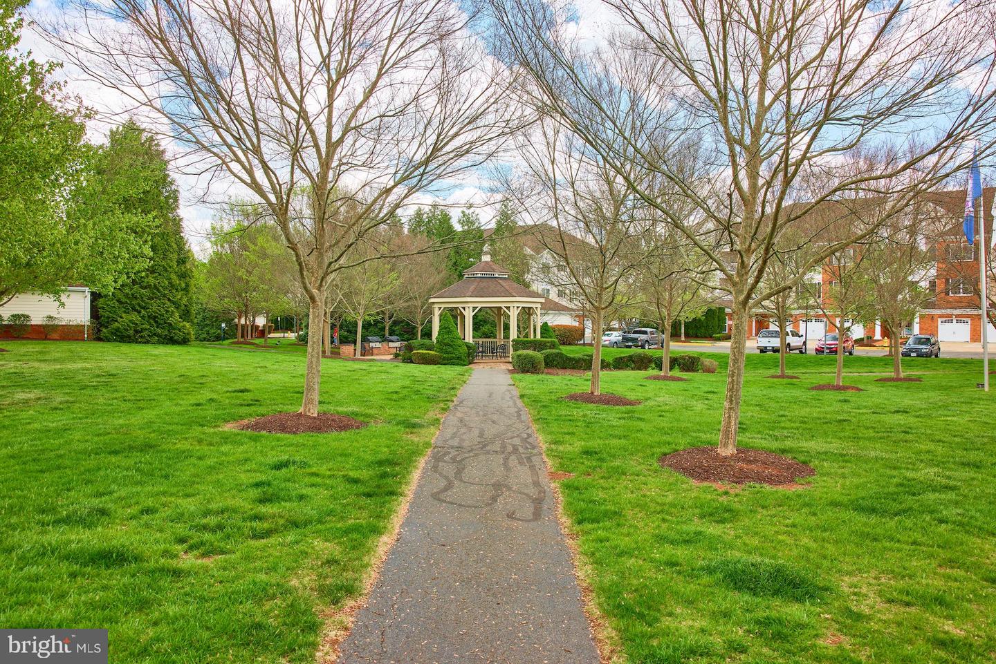15211 Royal Crest DRIVE Unit: 204
