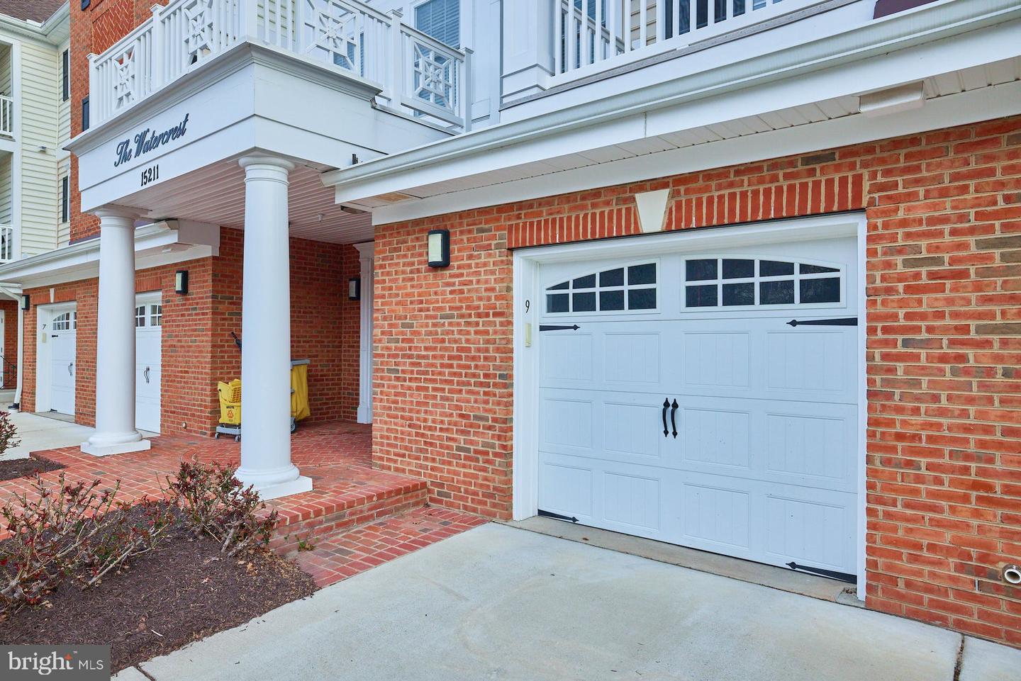15211 Royal Crest DRIVE Unit: 204