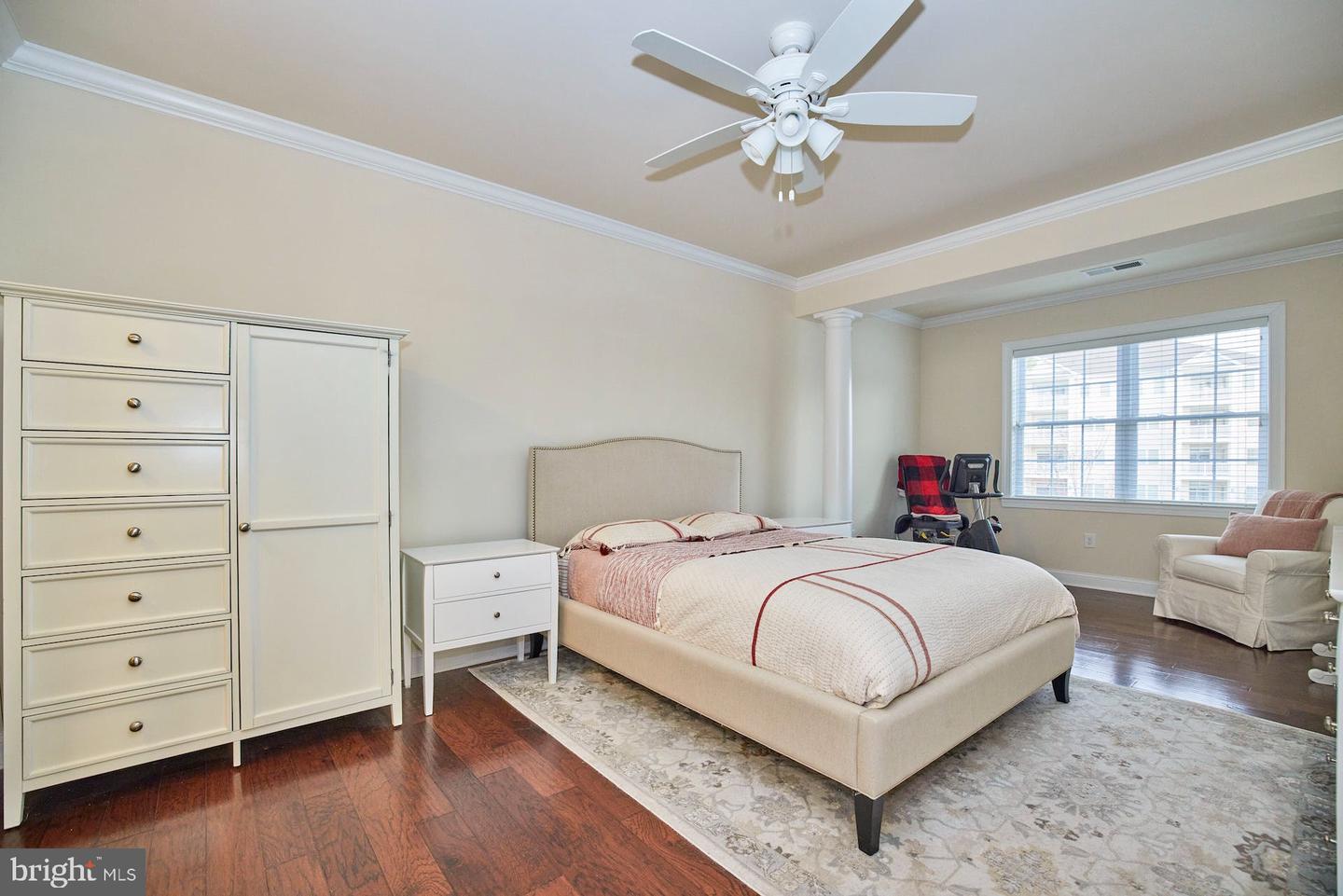 15211 Royal Crest DRIVE Unit: 204