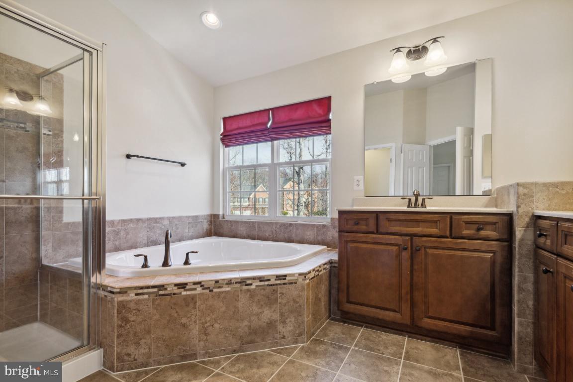 12675 Lakeside COURT