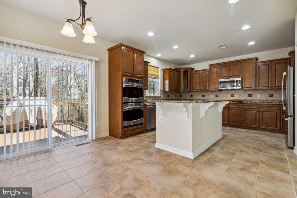 12675 Lakeside COURT