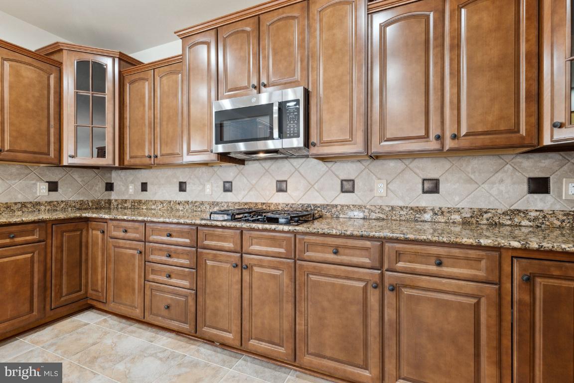 12675 Lakeside COURT