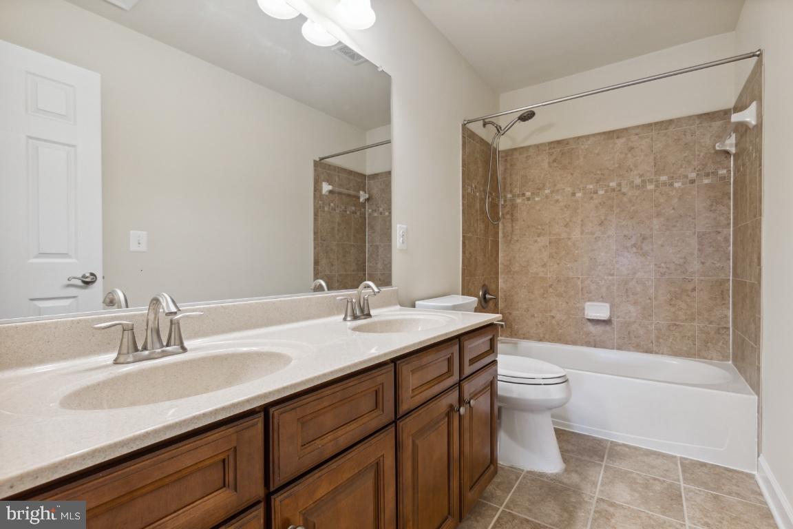 12675 Lakeside COURT