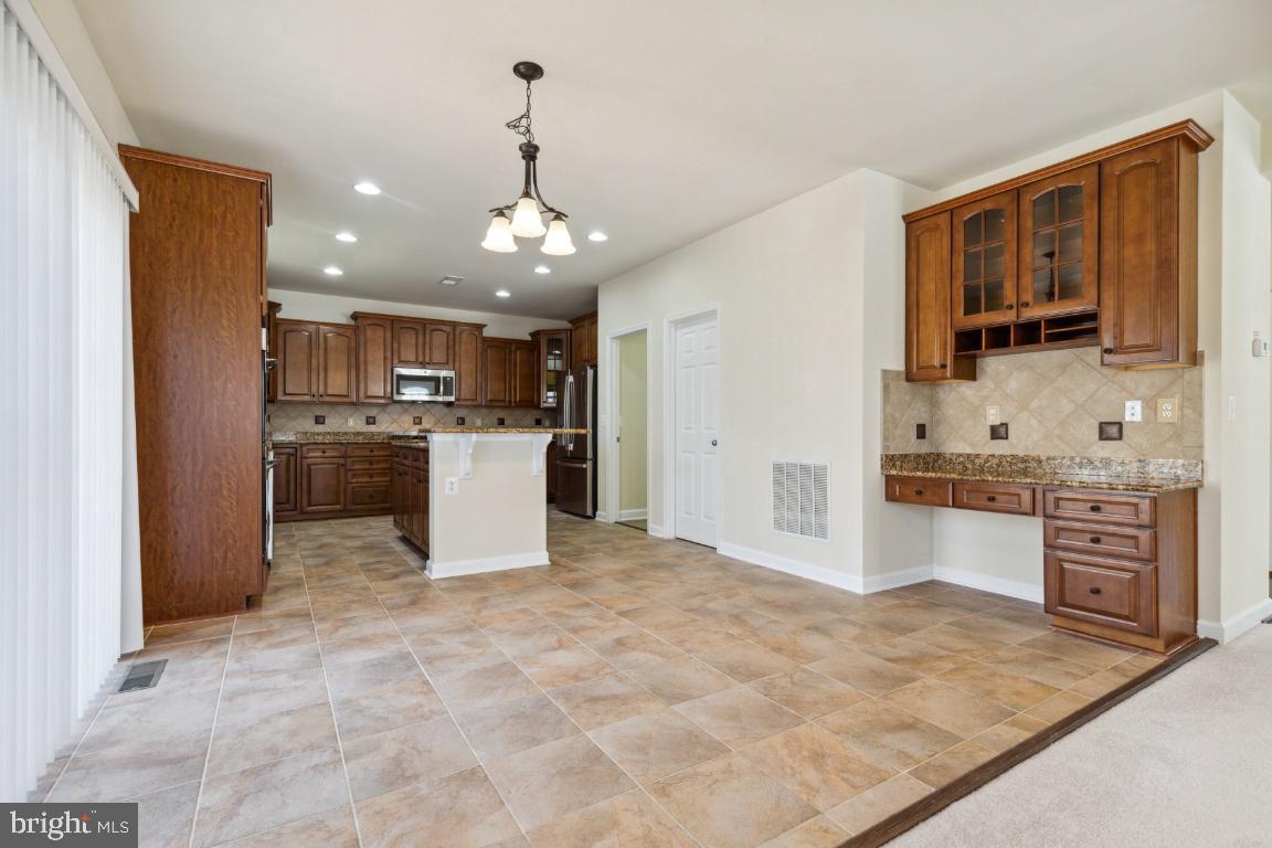 12675 Lakeside COURT
