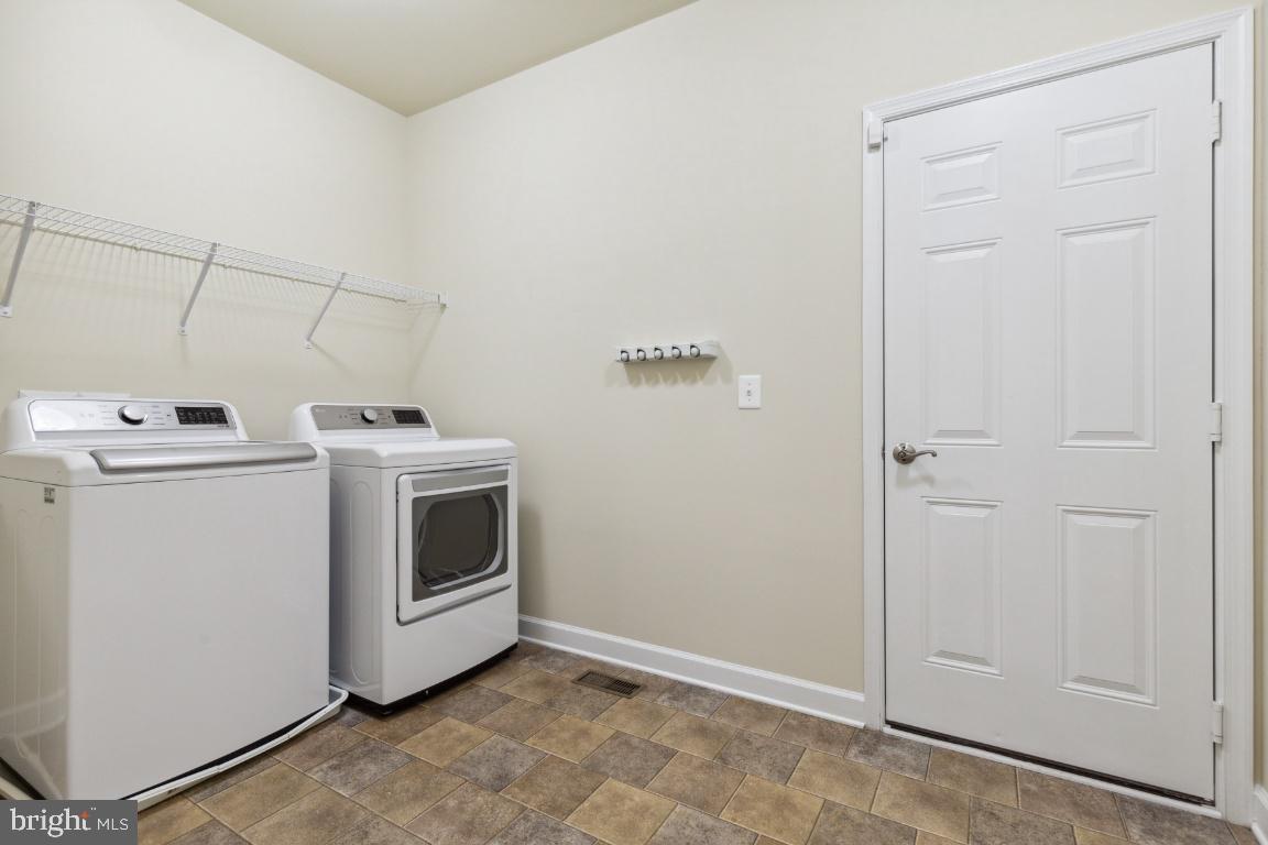 12675 Lakeside COURT