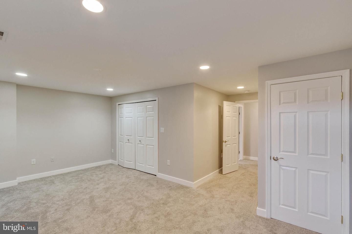 14498 Whisperwood COURT