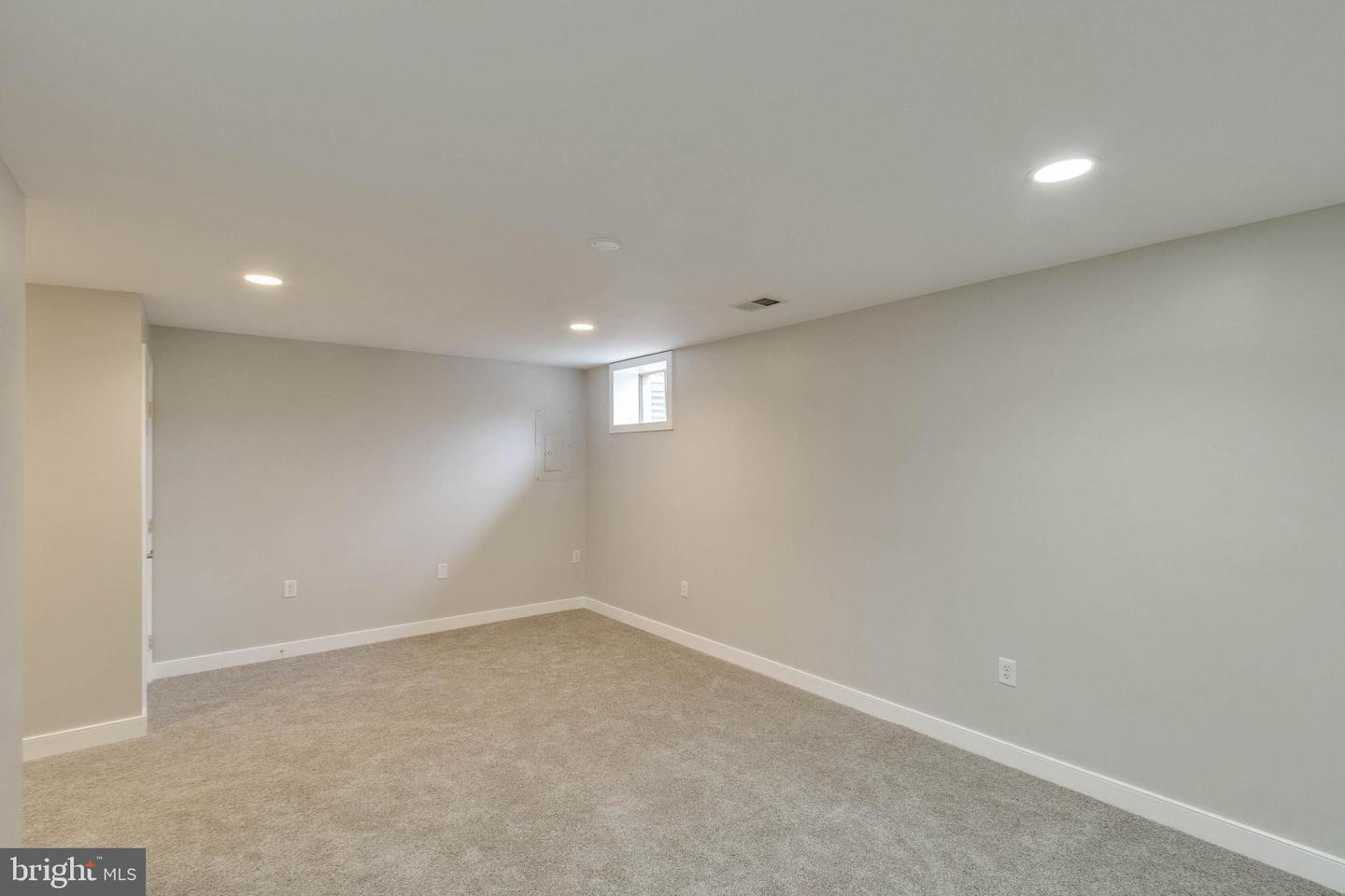 14498 Whisperwood COURT