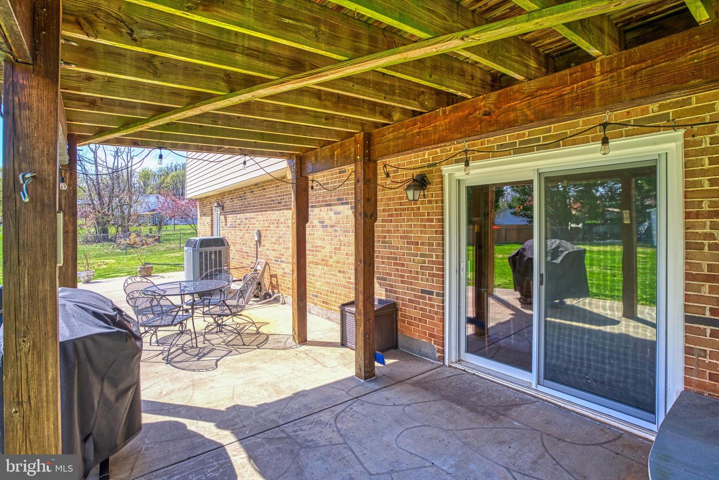 16061 Simon Kenton ROAD