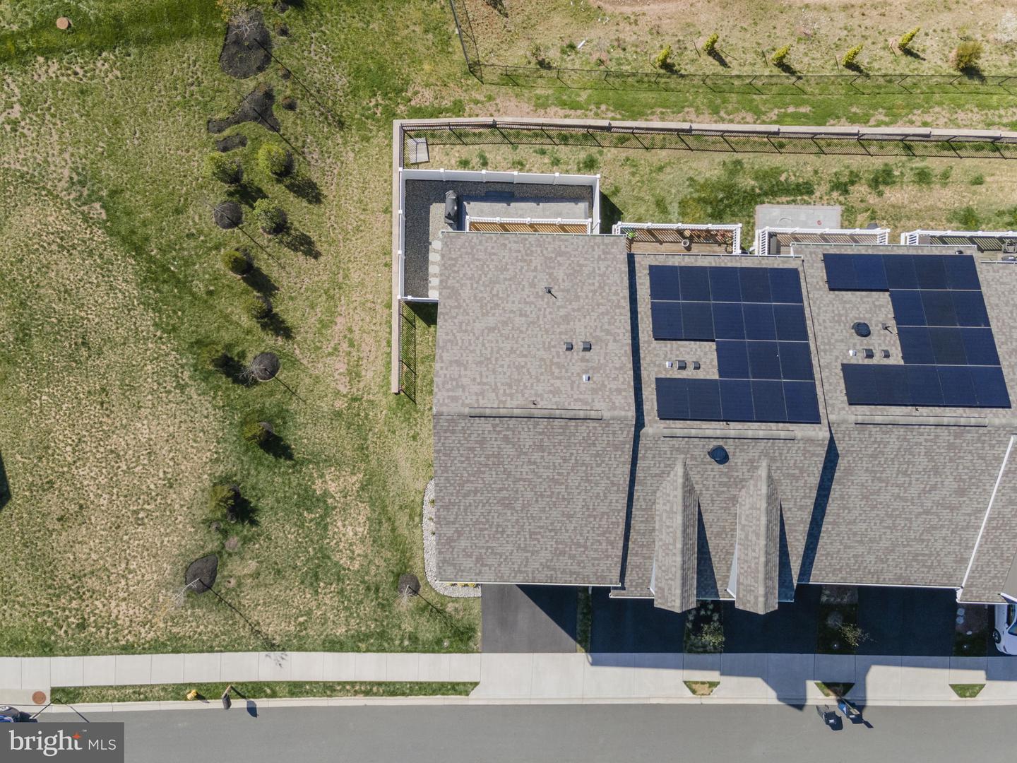 8735 Elsing Green DRIVE