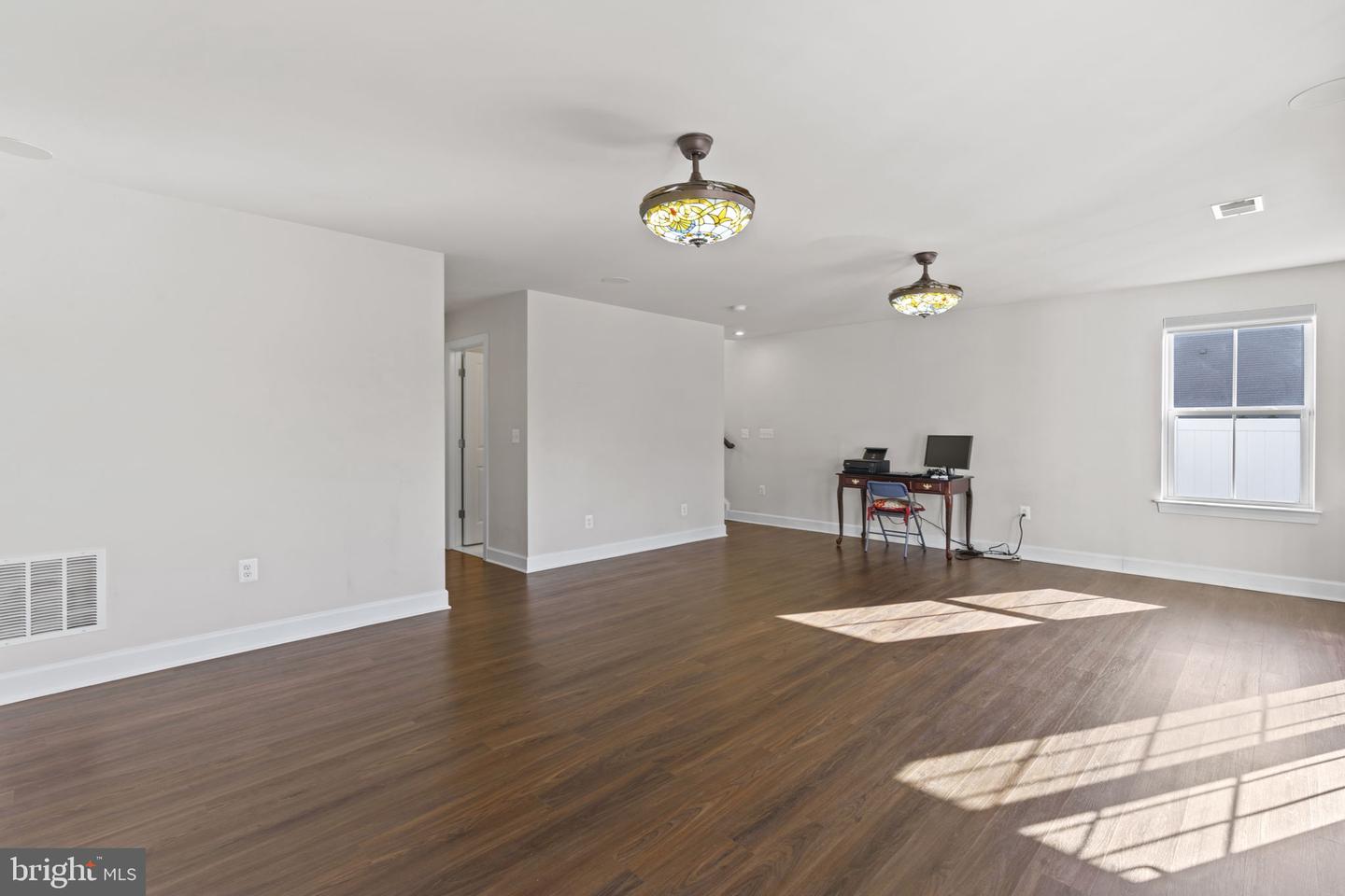 8735 Elsing Green DRIVE