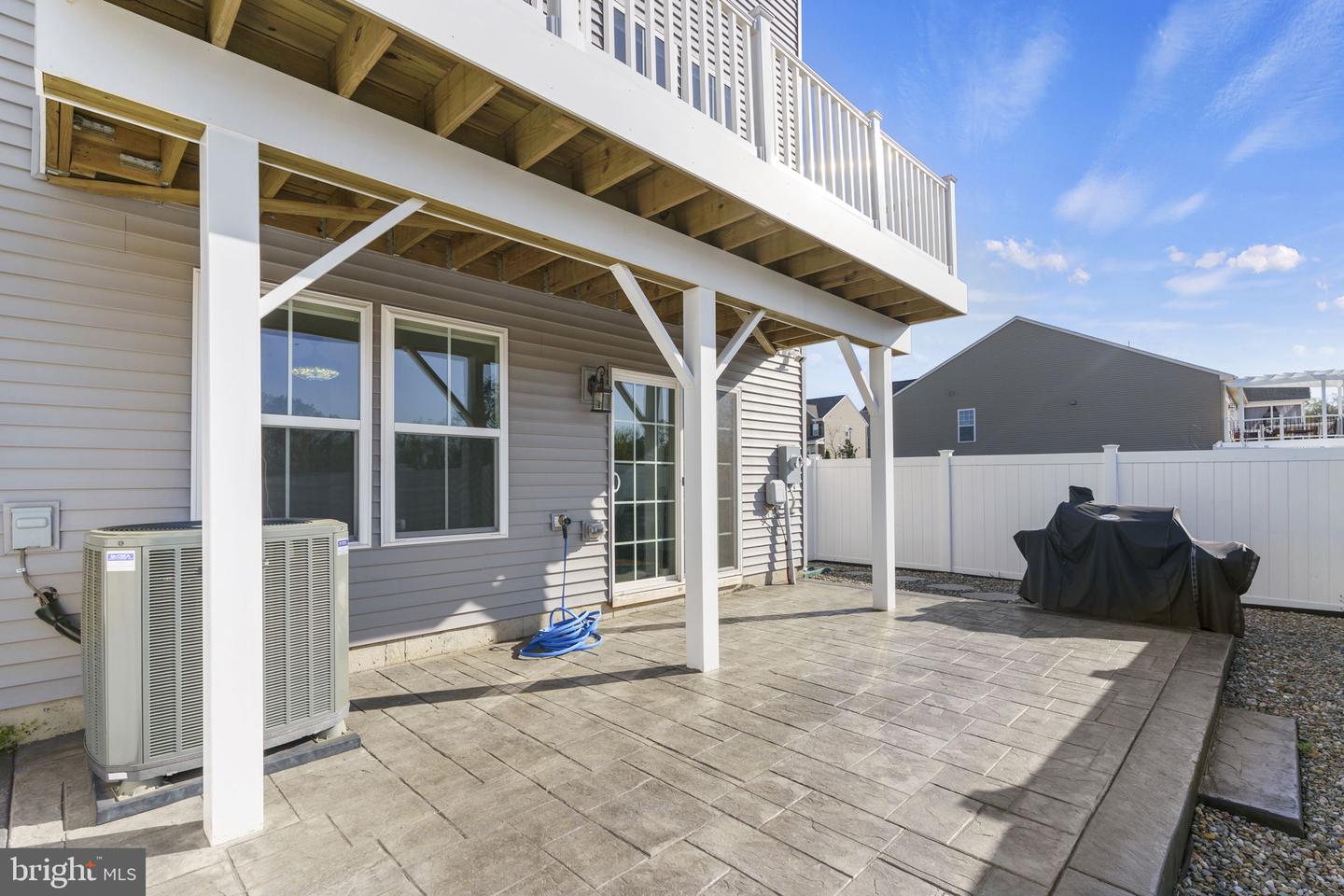 8735 Elsing Green DRIVE