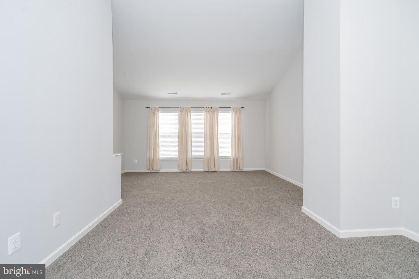 12806 Rannoch Forest CIRCLE