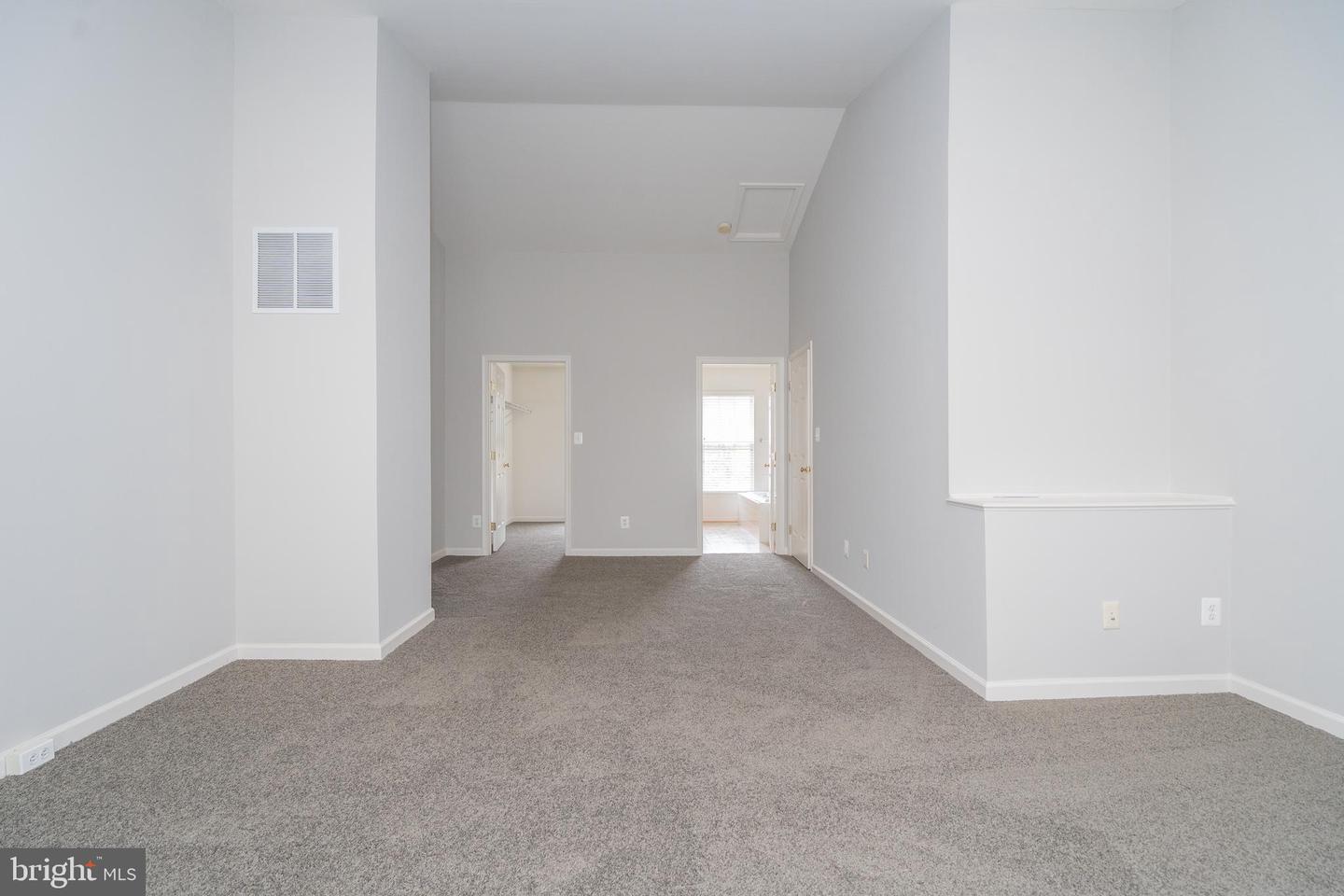 12806 Rannoch Forest CIRCLE