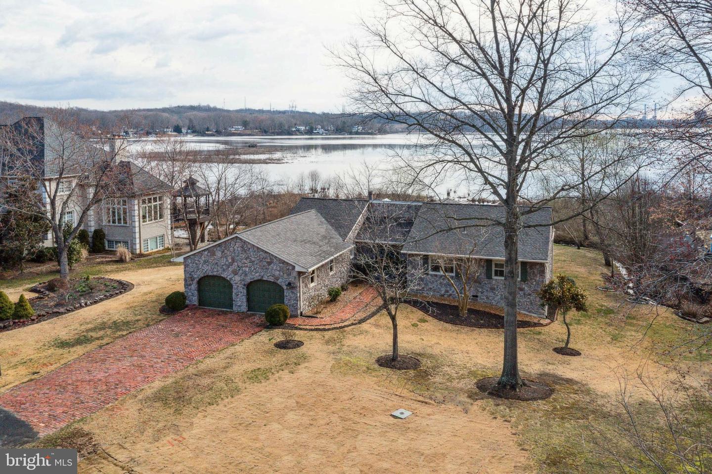 18497 Running Pine COURT