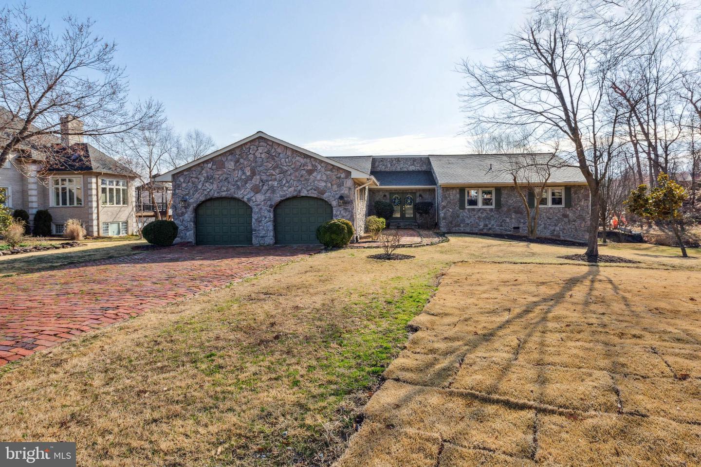 18497 Running Pine COURT