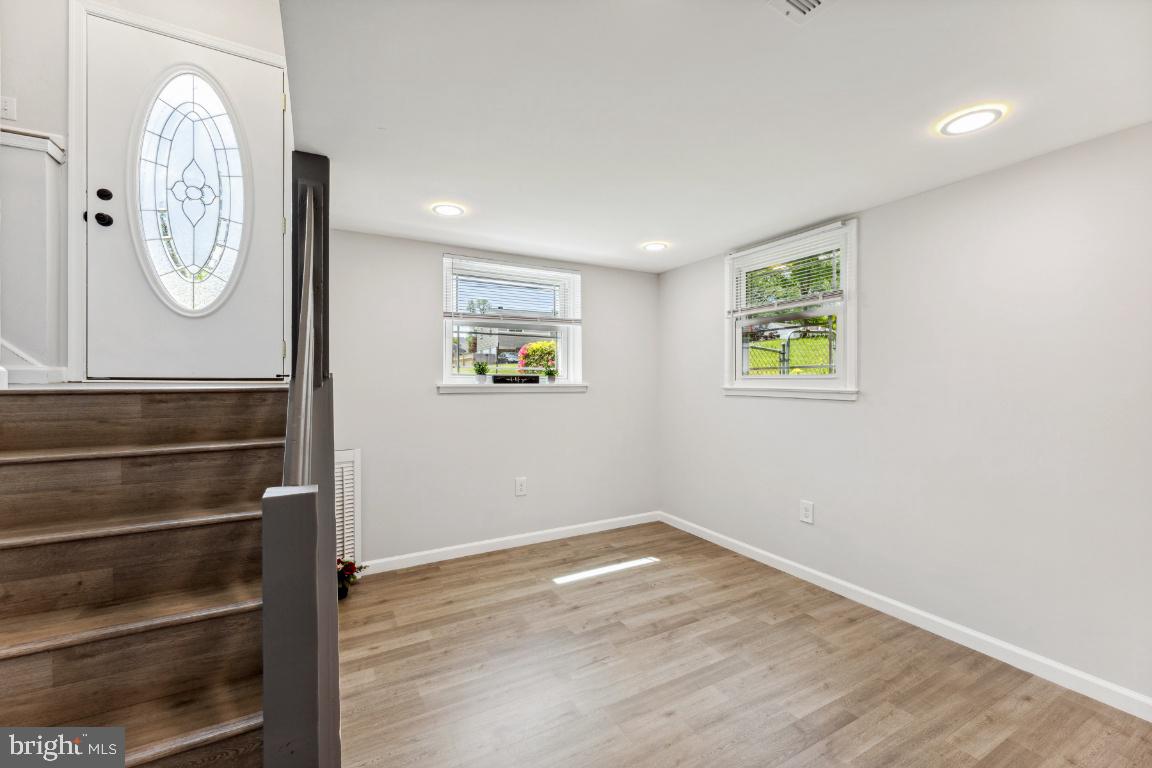 15121 Alaska ROAD