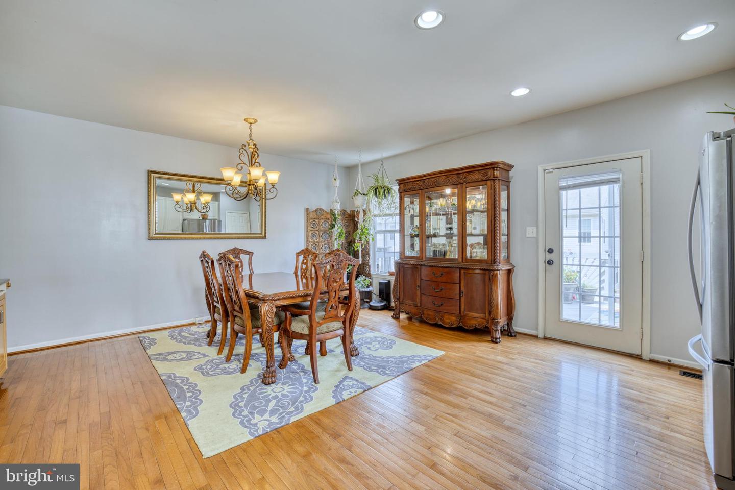 12058 Etta PLACE