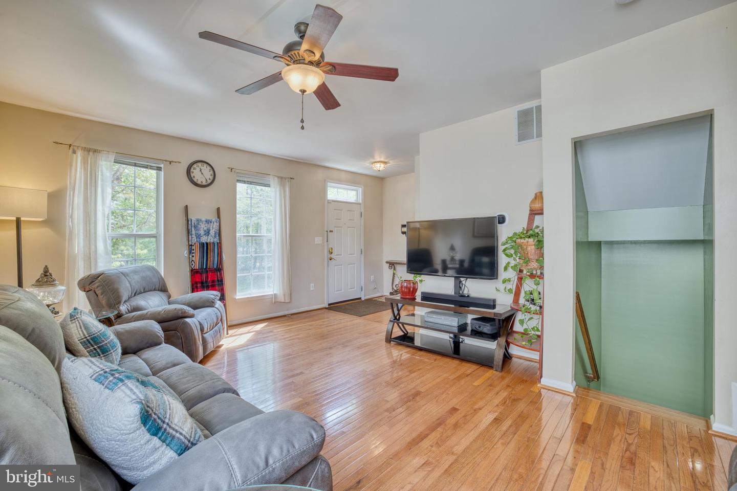 12058 Etta PLACE