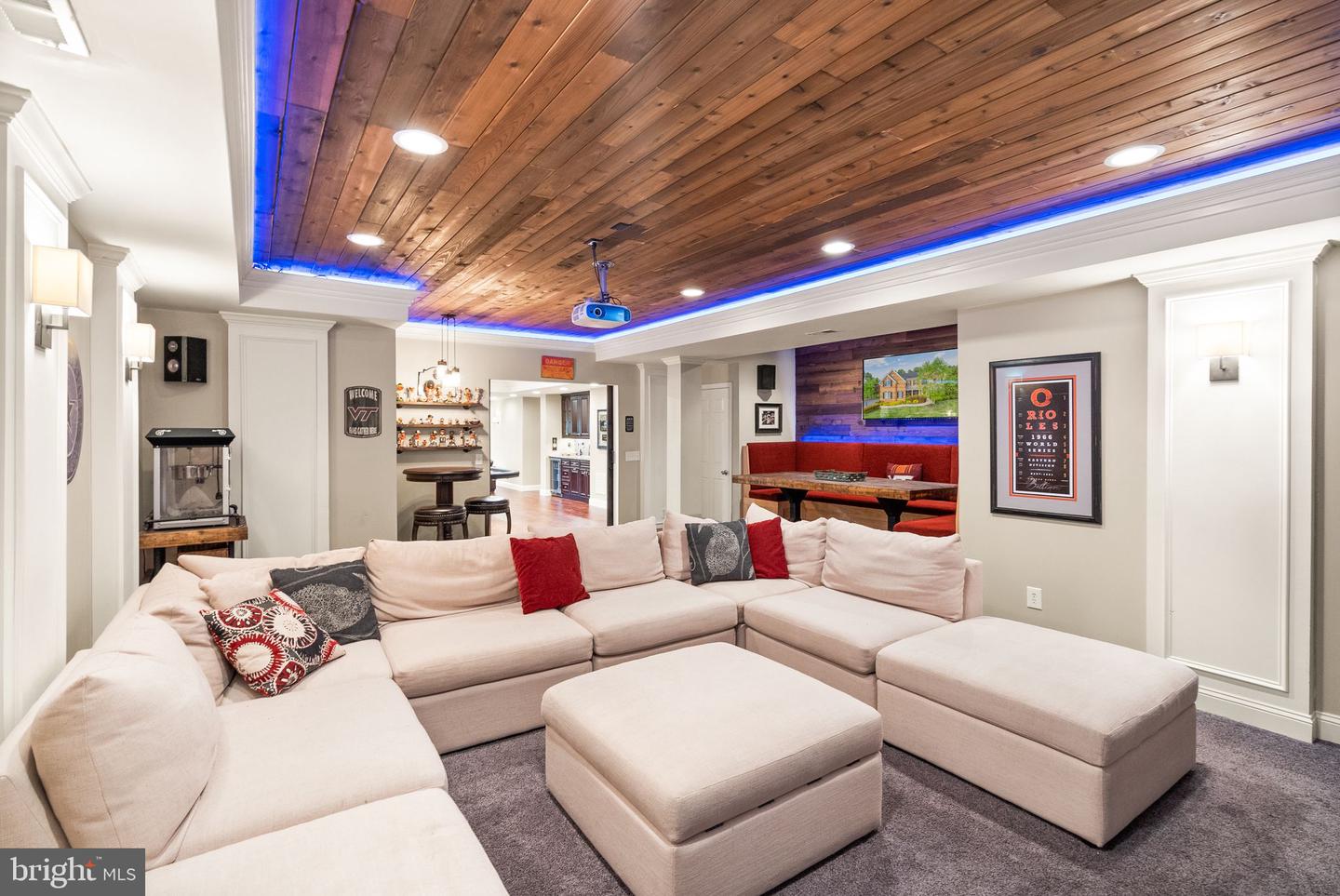 15042 Medinah COURT