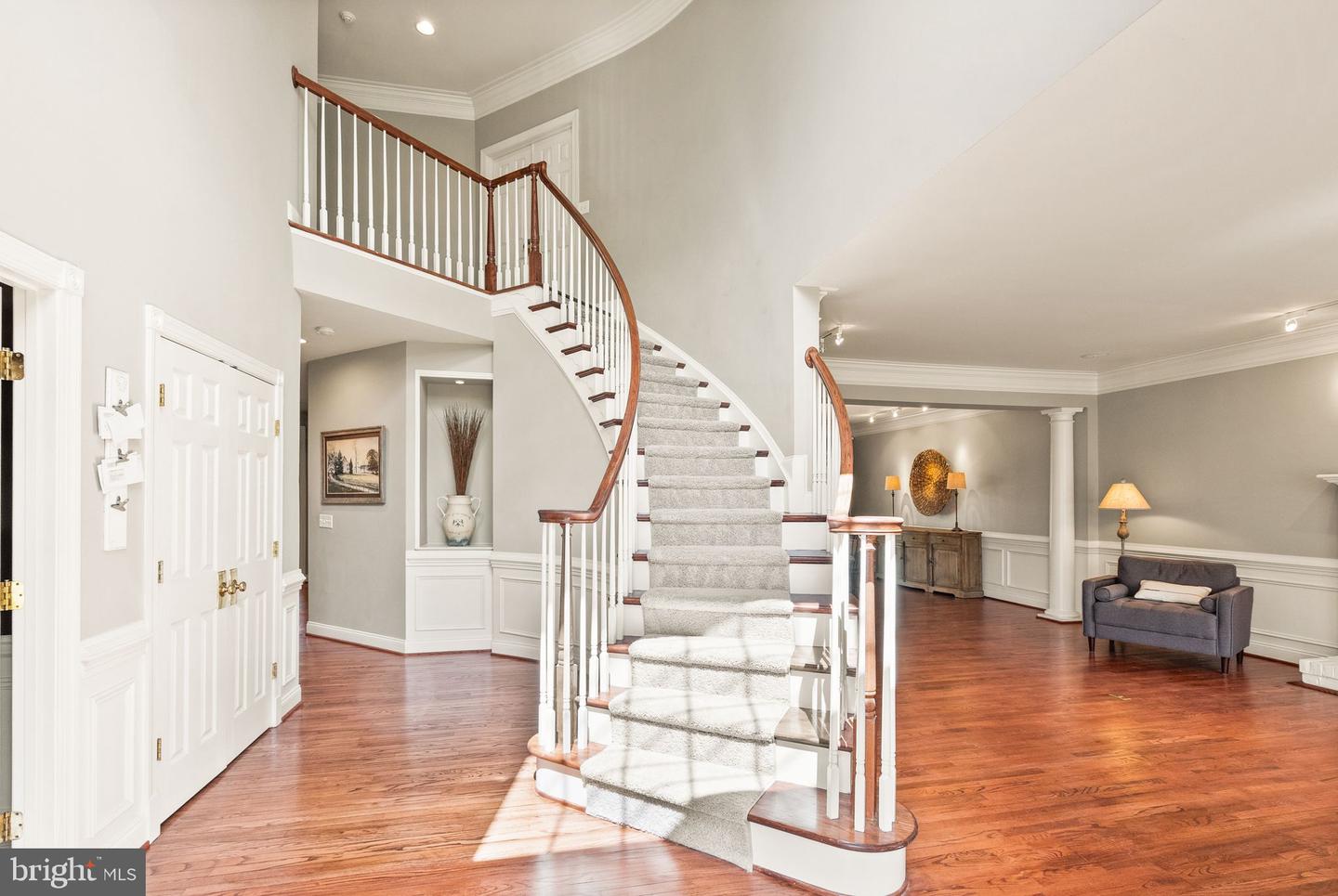 15042 Medinah COURT