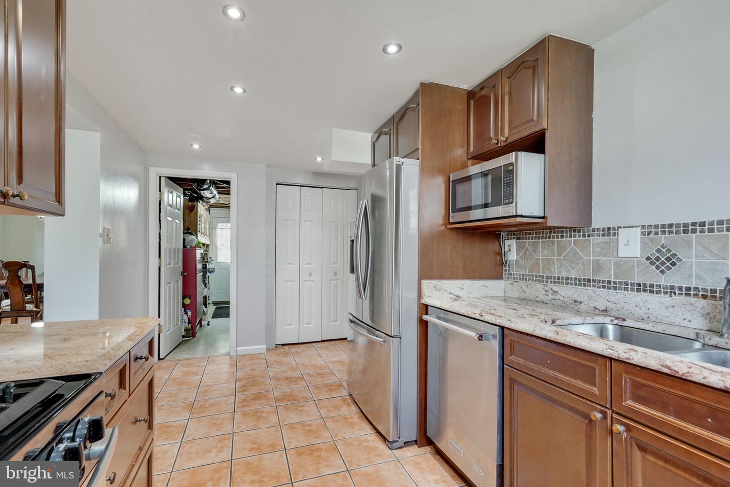 14302 Randall DRIVE