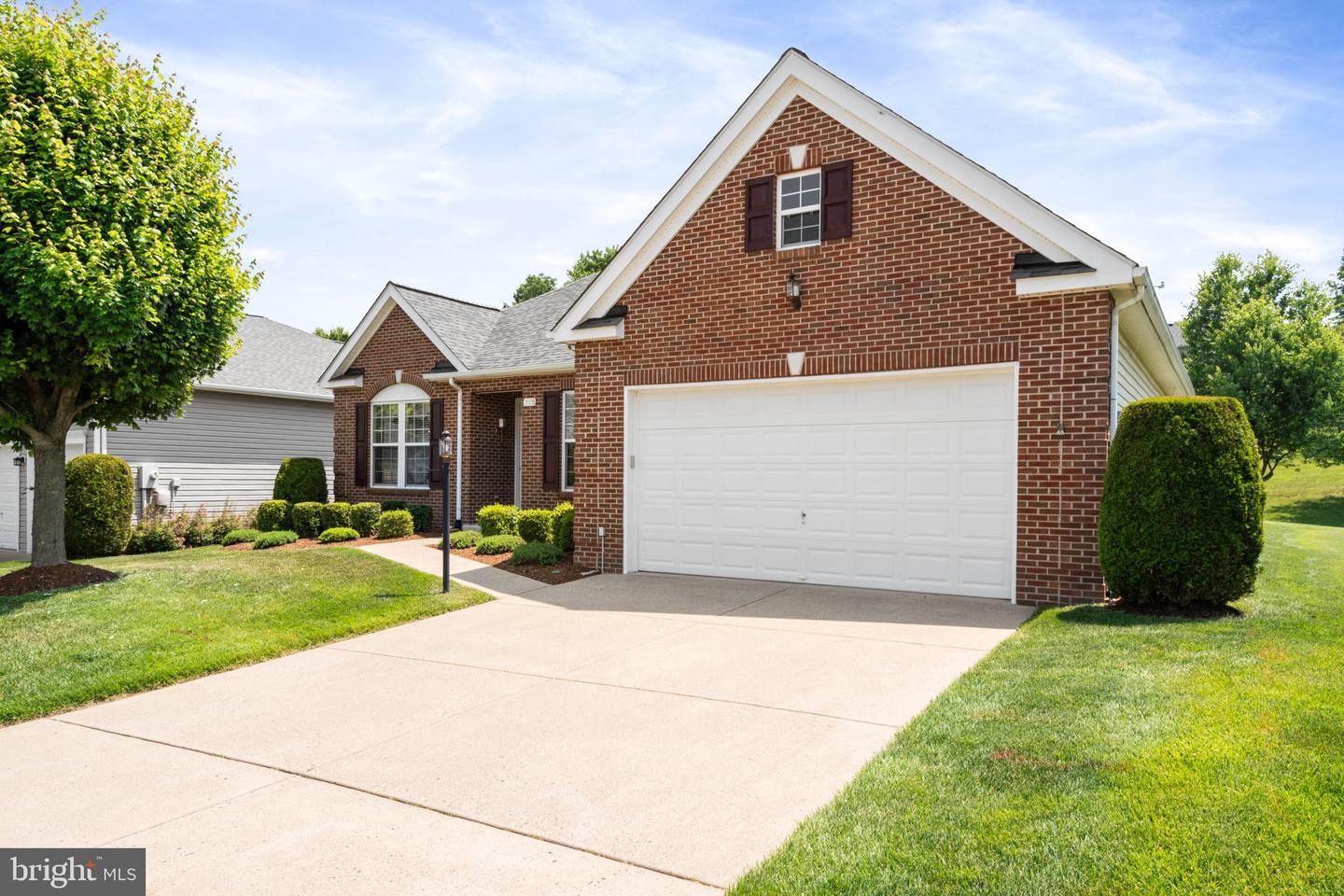 3928 Solstice LANE