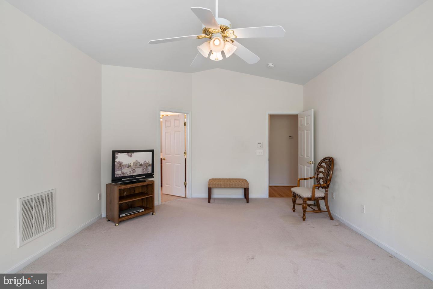 3928 Solstice LANE
