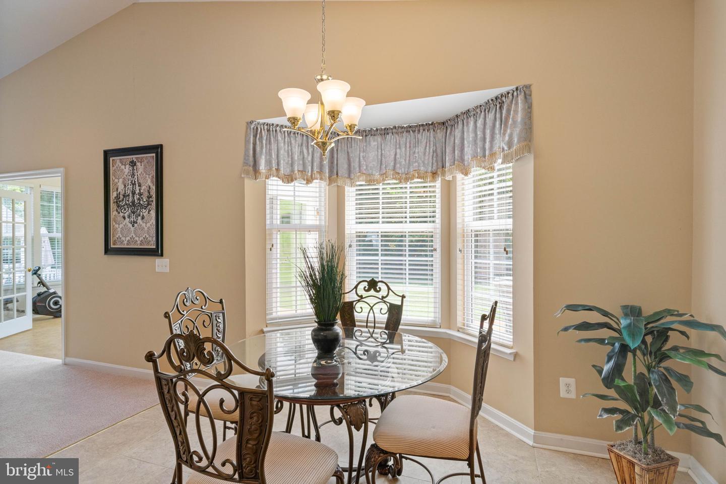 3928 Solstice LANE