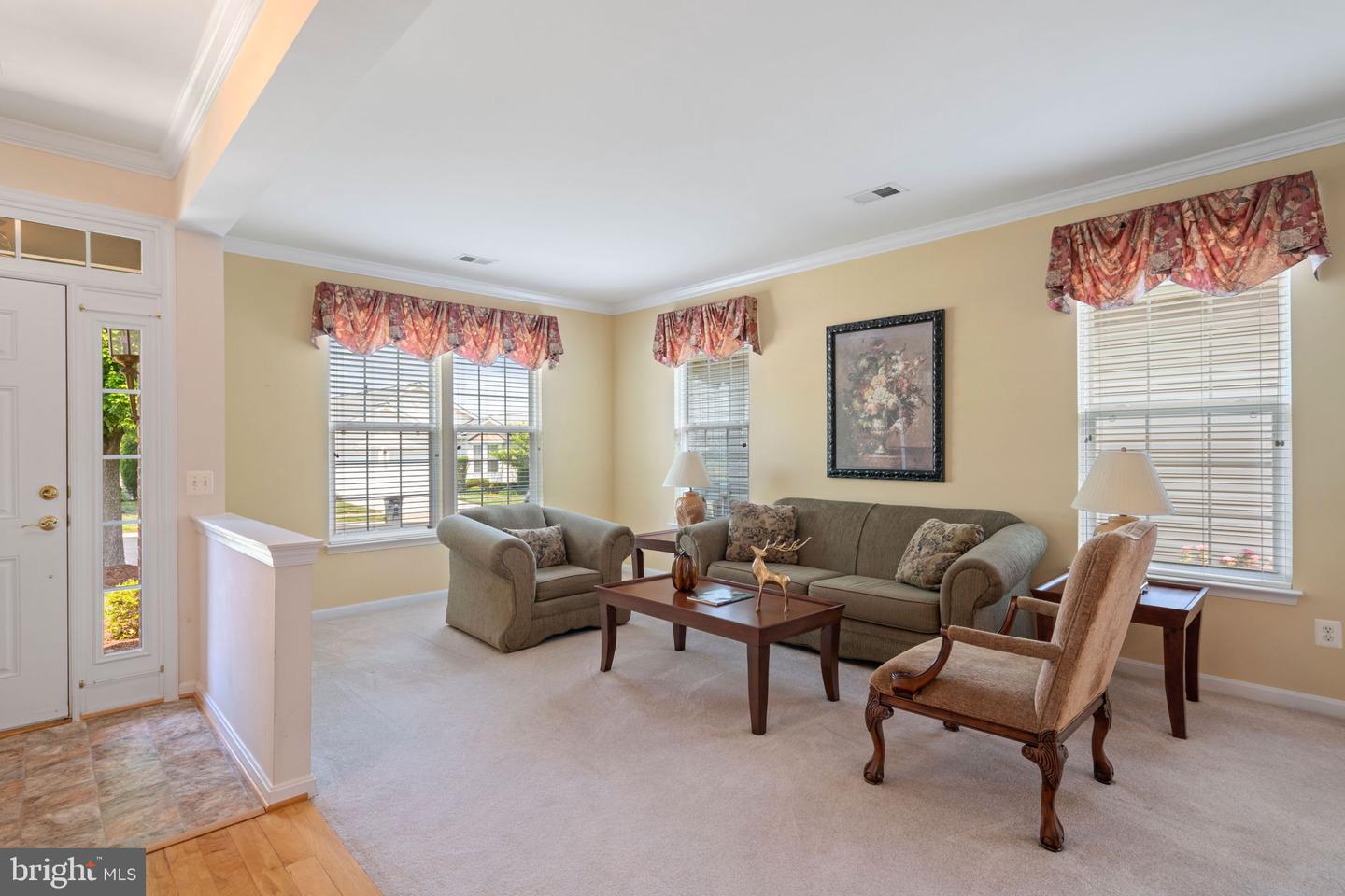 3928 Solstice LANE