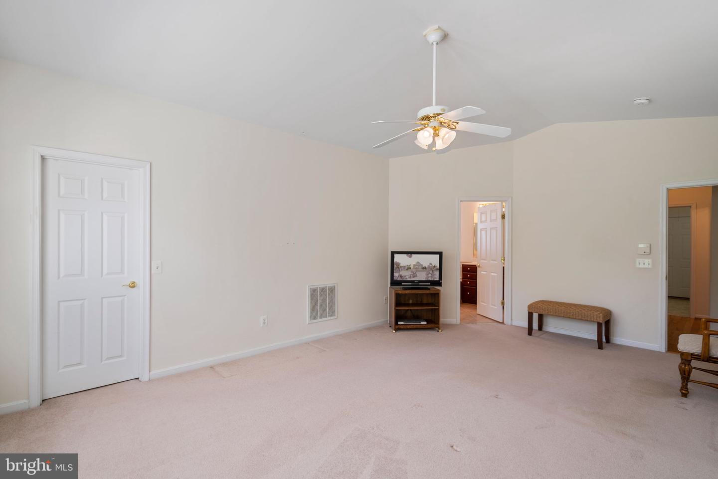 3928 Solstice LANE
