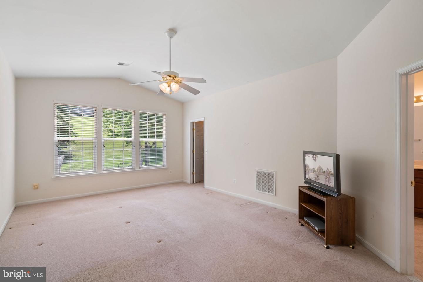 3928 Solstice LANE