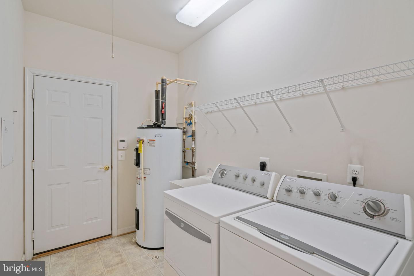 3928 Solstice LANE
