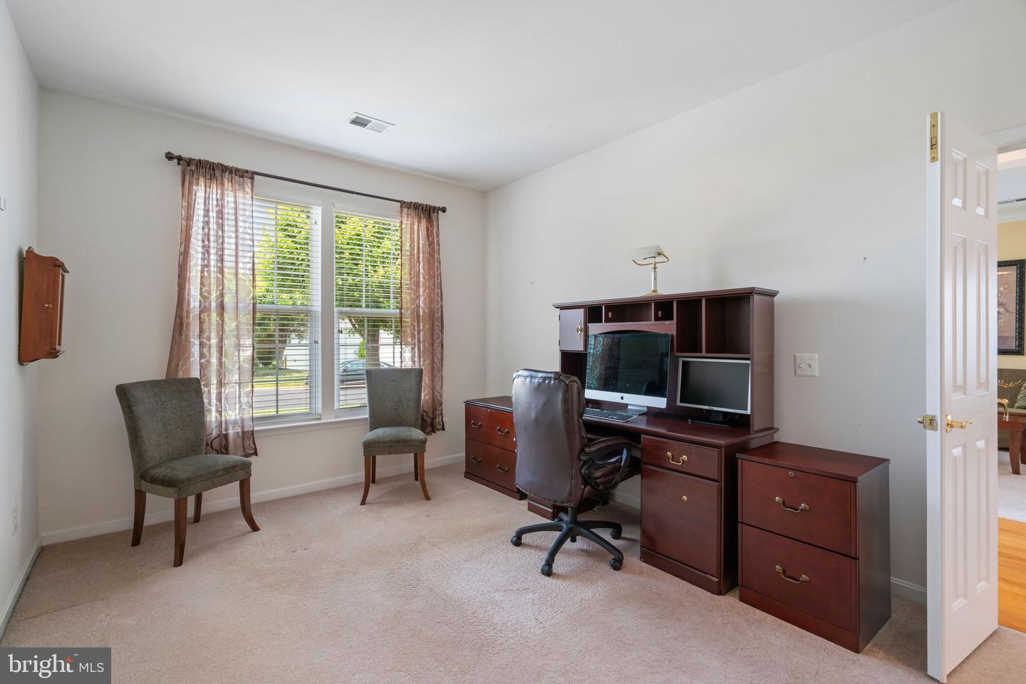 3928 Solstice LANE