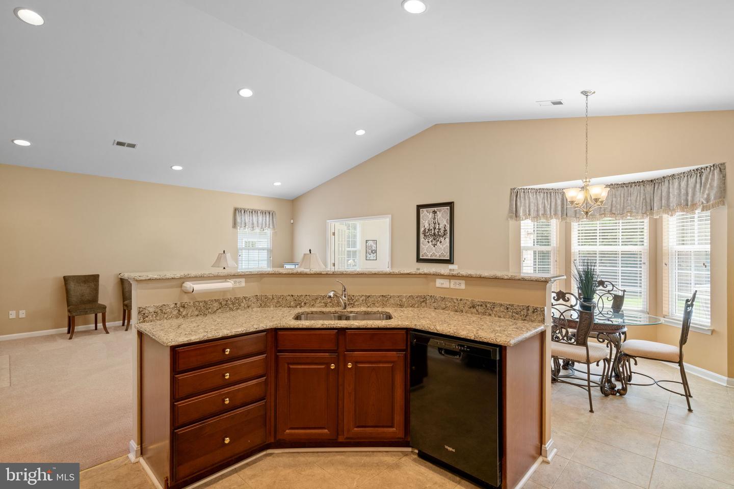 3928 Solstice LANE