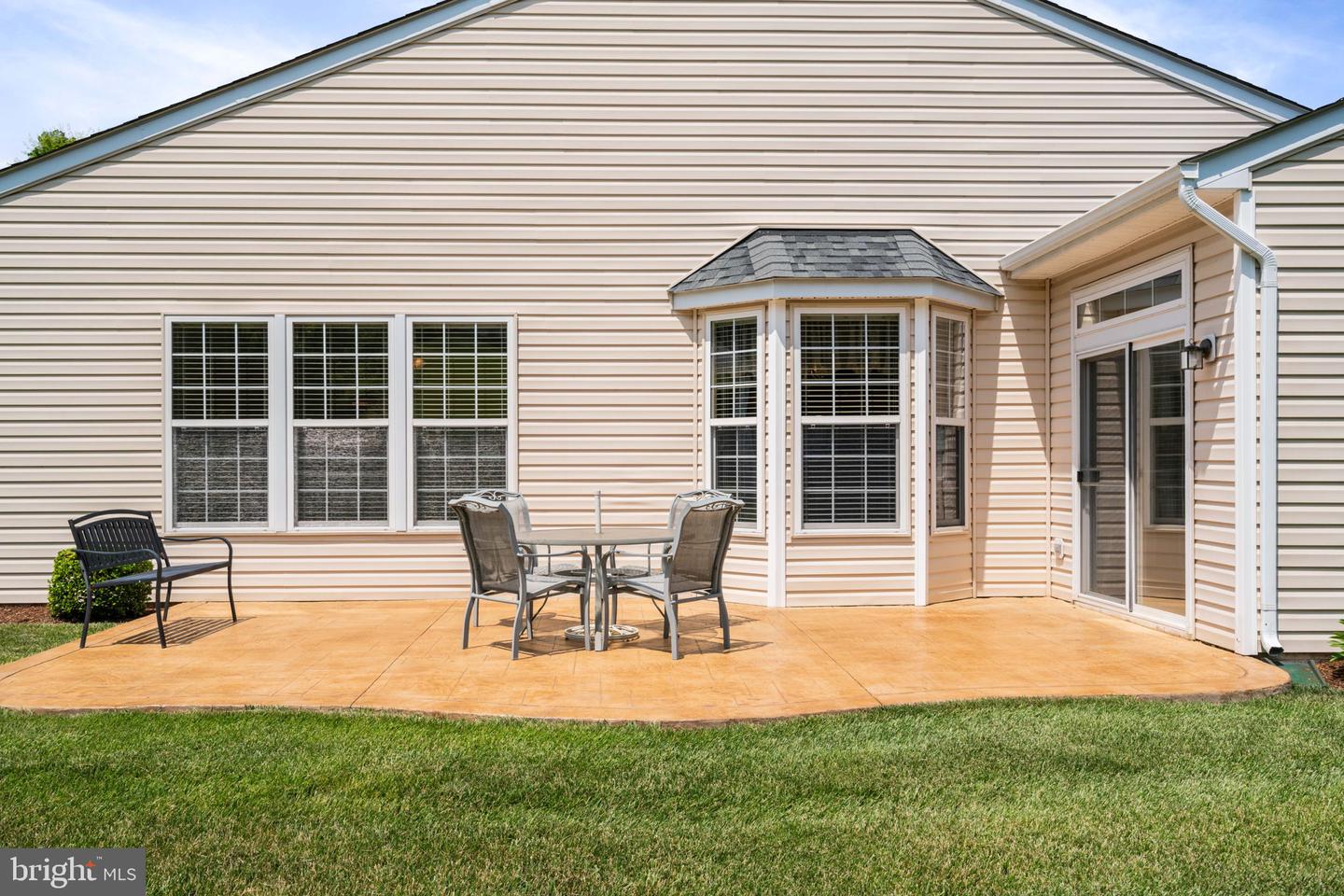 3928 Solstice LANE