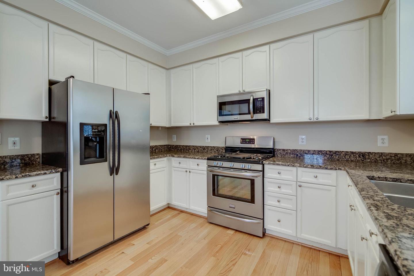 15704 Renton COURT